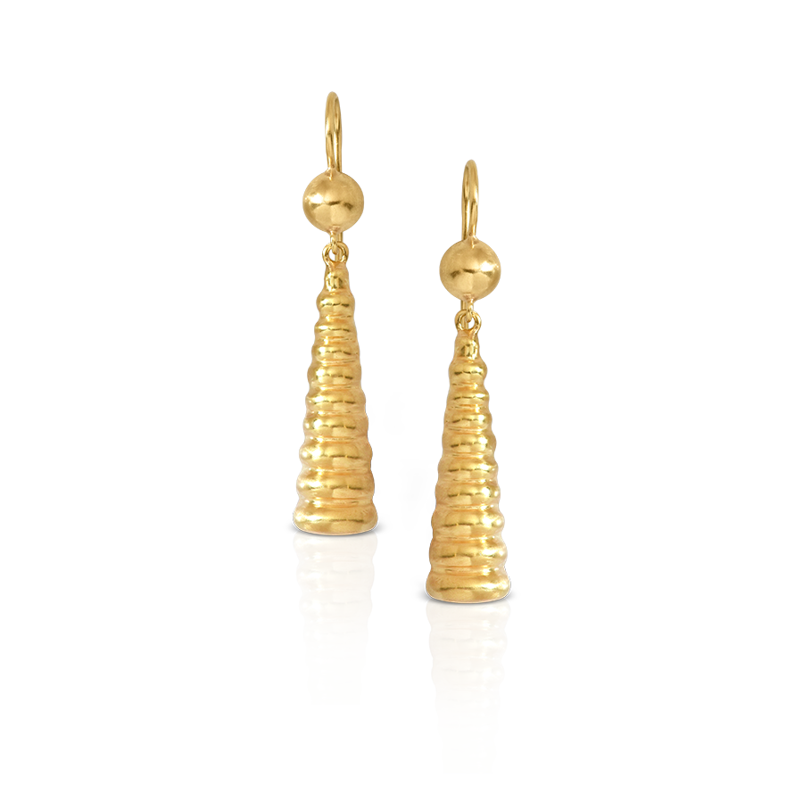 Pyramid design drop earrings in 18k gold