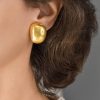 Neolithic hand-hammered pebble  earrings in 18k gold - Image 2