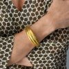 Neolithic hand-hammered ribbed bracelet in 18k gold - Image 3