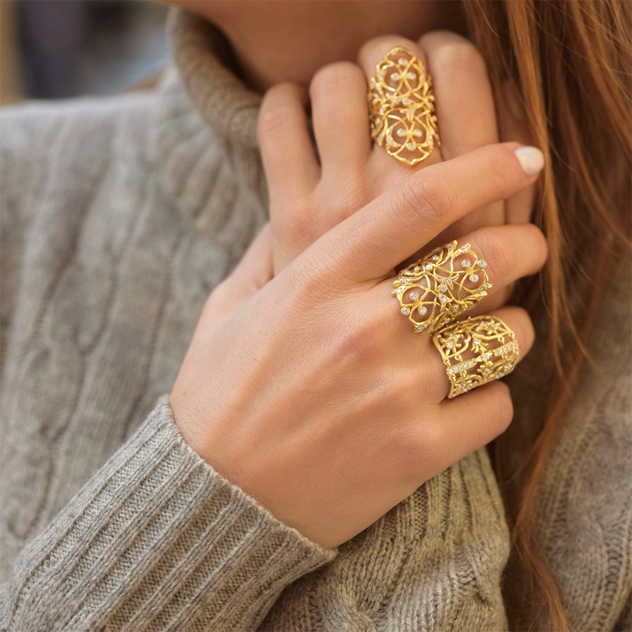 Aurelia articulated ring in 18k gold and diamonds - Image 3